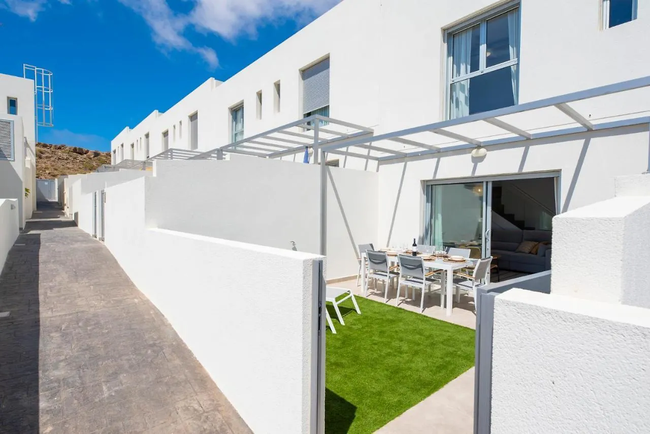 Medano4You Beachwalk Holiday Home El Médano